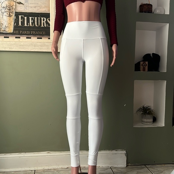 Alo joggers - Picture 2 of 8